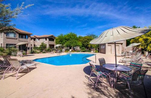 Bright 2nd floor Condo w mountain & valley views, shared pool hot tub gym - Foto 26