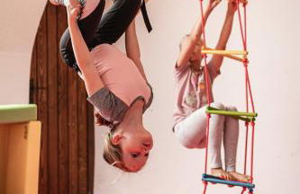 Huber unterm Baum - Foto 24