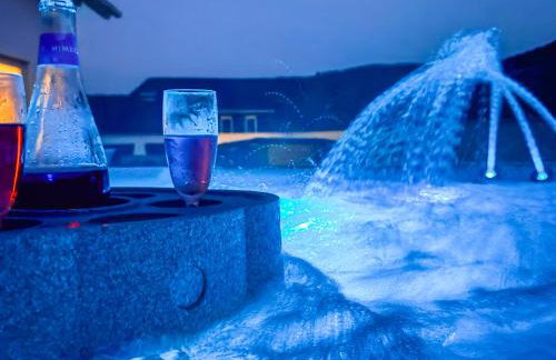 Kleeoase - Luxus Apartment- Jacuzzi - Dachterrasse - Kochinsel - kostenlose Parkplätze - See in 10 min - Foto 38