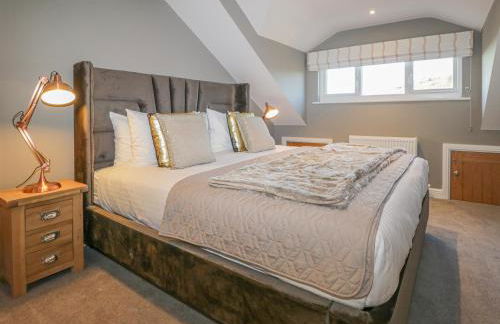 Bishop Fell - Foto 17