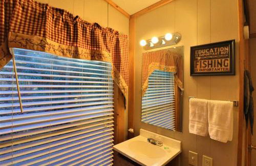 Cute Cabin creek & Firepit #12 - Foto 16