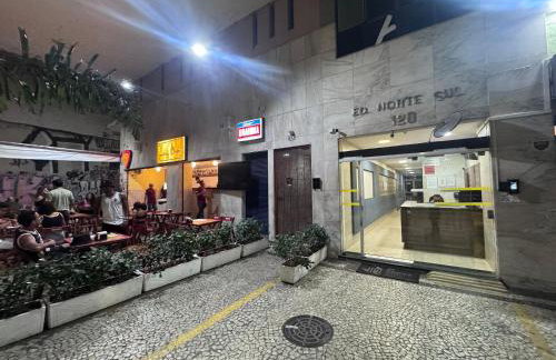 Apartamento a Passos do Metrô da Glória! Silêncio e Portaria 24h - Foto 5
