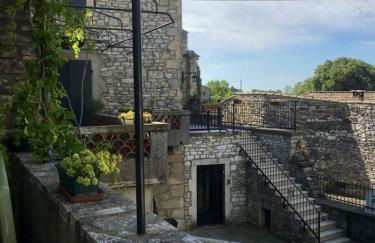 Location chaleureuse à Orgnac-l'Aven avec piscine partagée - Foto 36