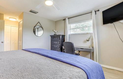 Private and Picturesque Escape on Lake Henry! - Foto 13