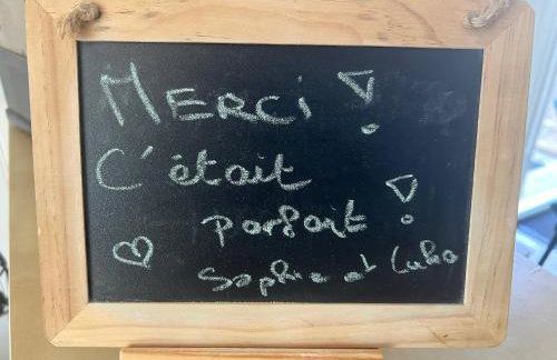 Studio de charme pour séjour tranquille à deux - Groupama Stadium - LDLC Aréna - Fiducial Astéria - Eurexpo - Aéroport St Exupéry - Base nautique du Grand Large - Foto 5