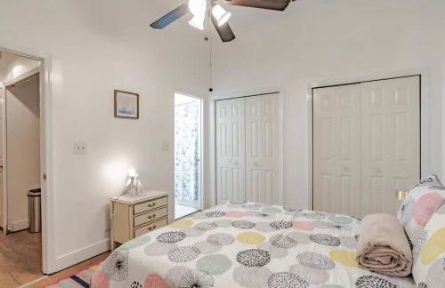 Historic District Apartment Quiet Street Central Location! - Foto 13