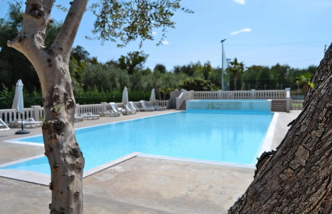 Bungalow in a Resort in Lido del Sole With Terrace - Photo 1