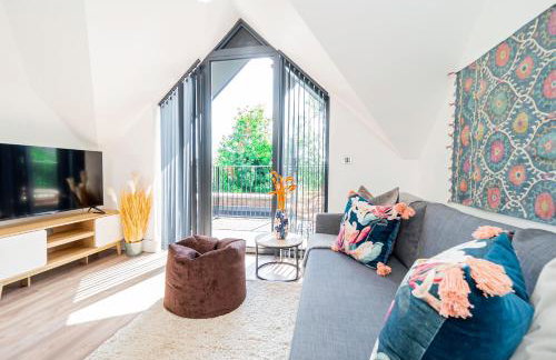 Superb Top Floor 1-Bedroom Flat With Charming Two Balconies - Foto 15