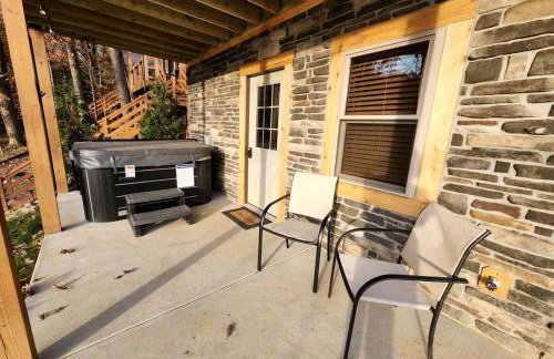 Modern Spacious Cabin near Tappan Lake with Jacuzzi and Panoramic Views in Ohio - Foto 15