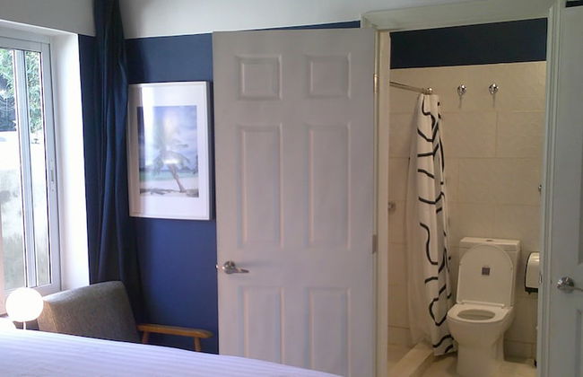 E&J Boutique Residences - Photo 25