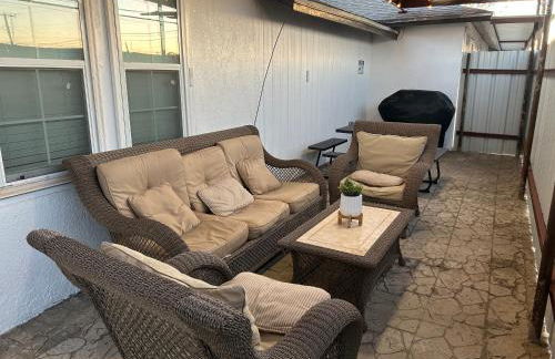 #1 - 5BR 1BA - Unit A - Private Entire Home - WiFi - Foto 4