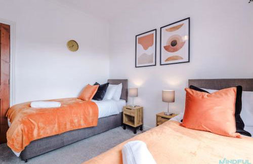 5BR House, Sleeps 10 guests - Free Parking - Business & Contractor Stays - Foto 8