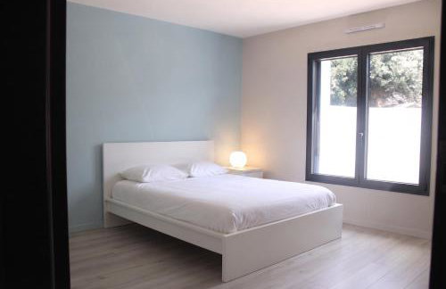 Villa Pinède 800m from Beach Private Jacuzzi Pine Forest Sleeps 8 - Foto 16