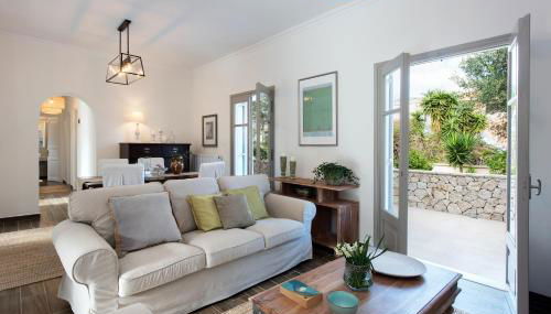 Verde Olive Three-Bedroom Holiday Home by Konnect - Foto 1