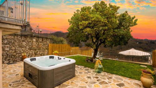 Jacuzzi Privata e Splendida Vista in bellissimo Cottage - Foto 2