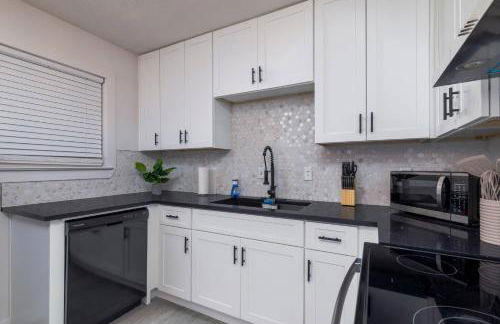 Heart of Euless - Quick Drive to World Cup Events! - Foto 9