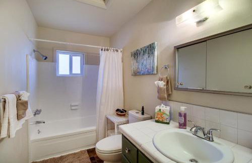 Furnished Porch and Gas Grill Lakeside Cottage Stay - Foto 24