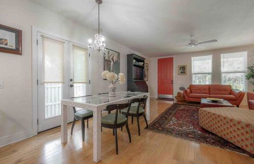 Nawlins vibe with rooftop verandah near Riverwalk and downtown - Foto 51