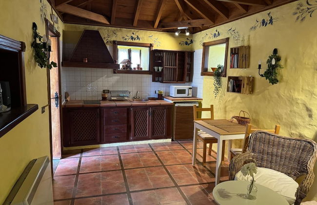 Oasis Hill Botanical Garden - Foto 23