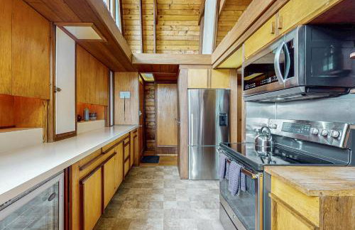 Oceanfront Elk House Bluff View Deck Near beach - Foto 31