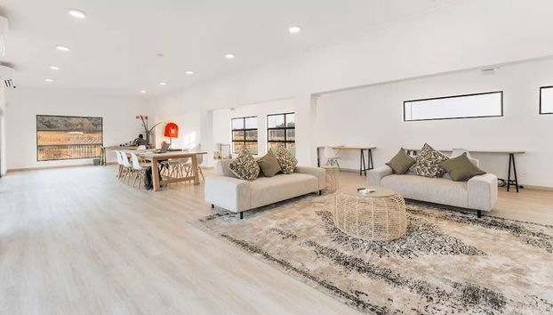 Coin salon dans le hall