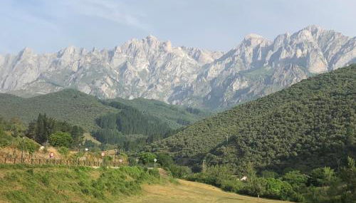 Apartamento en Potes con vistas a los Picos de Europa - Foto 1