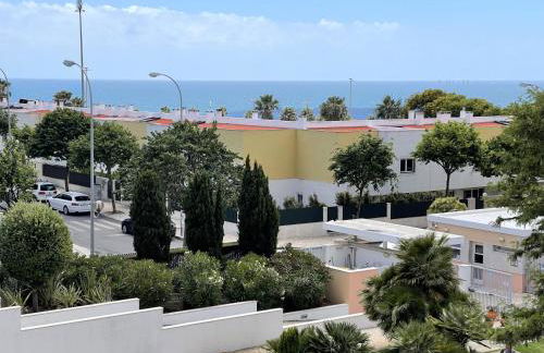 Lux Apt in Priv Condo with Pool, near Beach, Parking & Easy Access to Lisbon - Foto 11