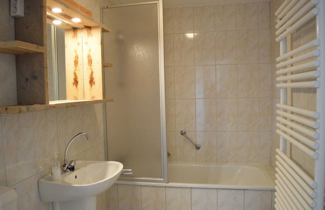 Bungalow in Netherlands With Garden Terrace - Photo 11