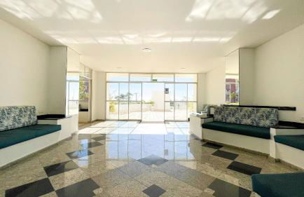 Vista mar em Caiobá com piscina conforto e localização - Foto 8