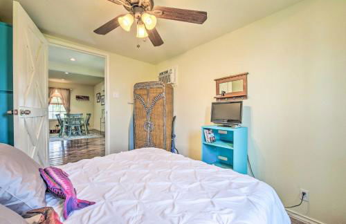 Half-Mi to Seadrift Harbor Seadrift Home with Deck - Foto 20