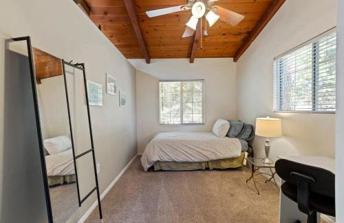 Red Cabin in Twain Harte - King bed - Photo 14