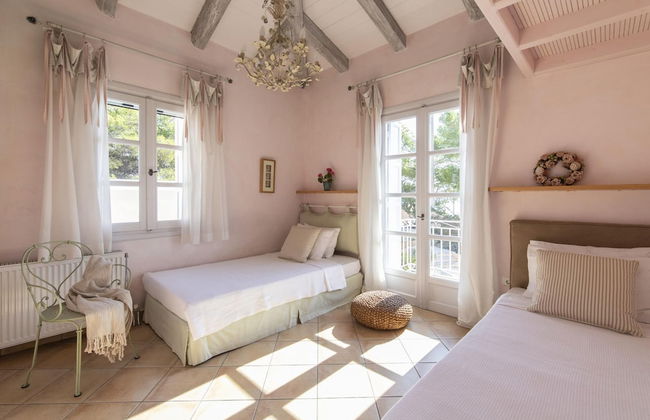 Villa Kallisti - A Dream House With Amazing View - Photo 17