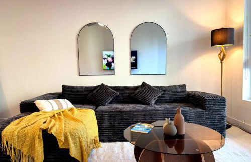 Bright Condo 10 Min from Disneyland With Pool & GYM - Foto 51