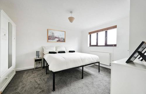 Quiet & Modern Contemporary Home for Work & Family - Foto 44