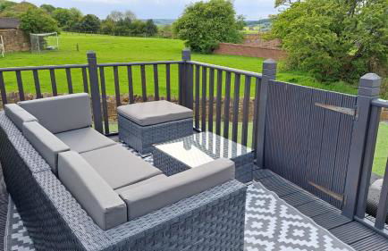 Coastal Cottage, Private Hot Tub & Sauna Sleeps 2-8 with Views - Foto 1