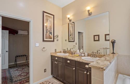 Rocking W - Screened In Porch And Lakeside Fire Pit! - Foto 22