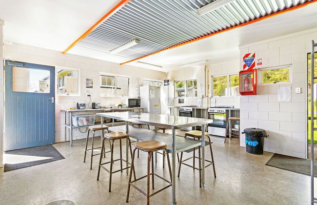 Port Waikato Holiday Park - Photo 36