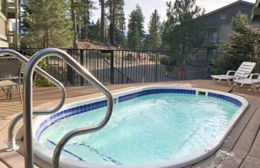 Rustic Modern Condo - Close to Village - Sleeps 10 - Foto 12