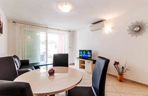 Villa Pino with Pool, Sauna & Jacuzzi - Foto 79