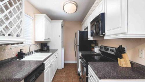 Convenient to campus and The Square - Foto 4, stove, dishwasher, pet friendly, minibar