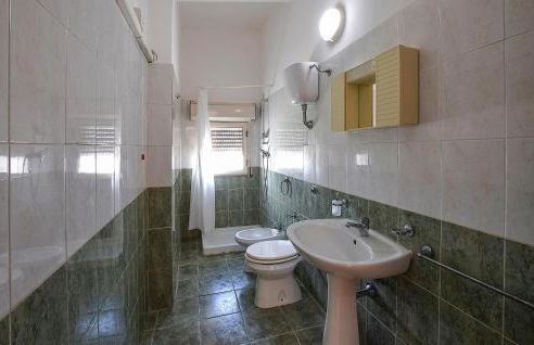 Stunning Apartment In Palmi With Wifi - Foto 13