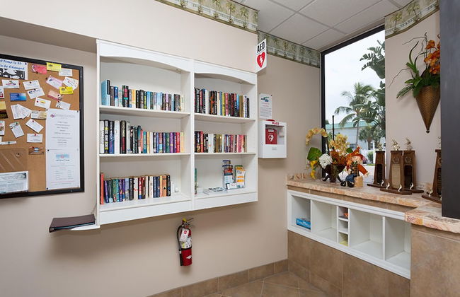 Sunset Fort Myers - Photo 2