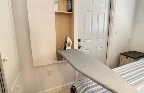 STEPS FROM THE BEACH, BEST LOCATION, 2 BDRM 2 BTH - Foto 39