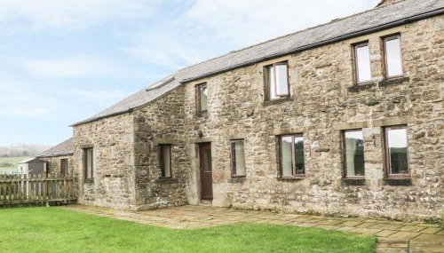 Orcaber Farm Barn - Photo 3