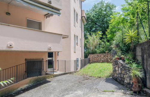 GuestHost - La Spezia Proffiano District Roomy Flat - Photo 17