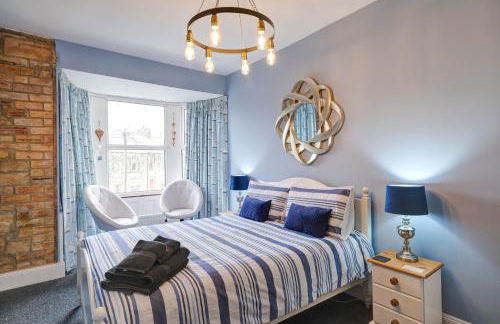 Seashell House with SEA VIEWS and FREE GYM POOL PASS - Photo 2