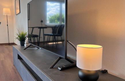 Jellys Apartment - 70qm - Balkon - Küche - Parken - 2x smart TV - King Size Bett - nur 5min zum Europa Park - Foto 24