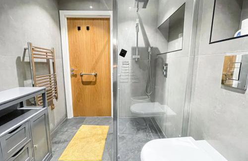 Fully-Furnished Studio Apt in Islington with Wi-Fi near Angel, Kings Cross & Upper Street by NourNest Apartments - Foto 19