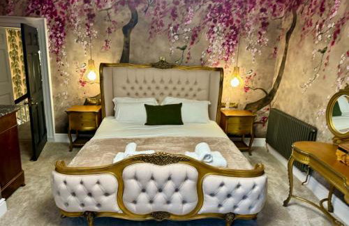 Secret Garden House - 7 bed Manor House with Hot Tub and Magical walled Gardens - Foto 1