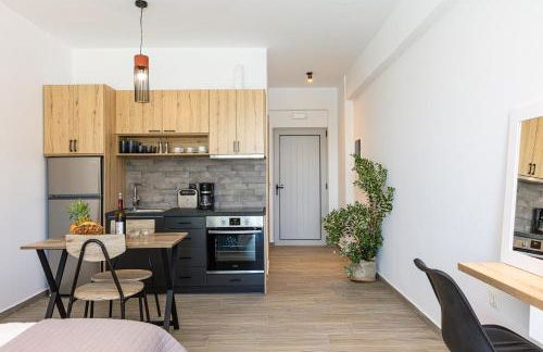 Evilio Suites, Inspired Family Retreat with Pool, Βy ThinkVilla - Foto 26